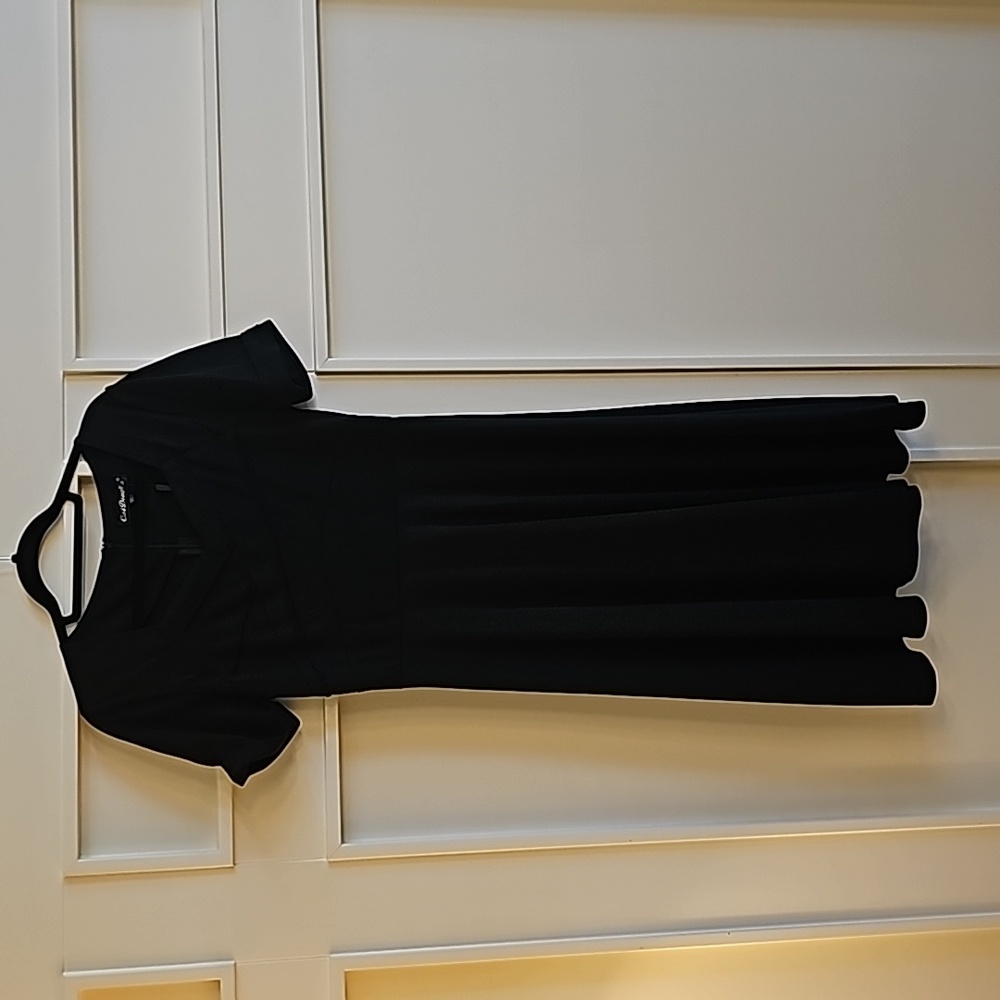 Women's midi-length, black dress